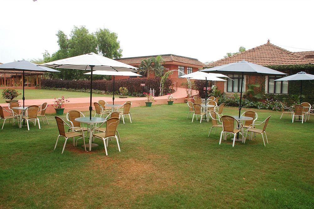 The International Centre Goa Hotel Panadzsi Kültér fotó